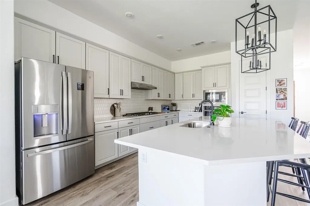 576 Sage Thrasher Circle Dripping Springs TX 78620