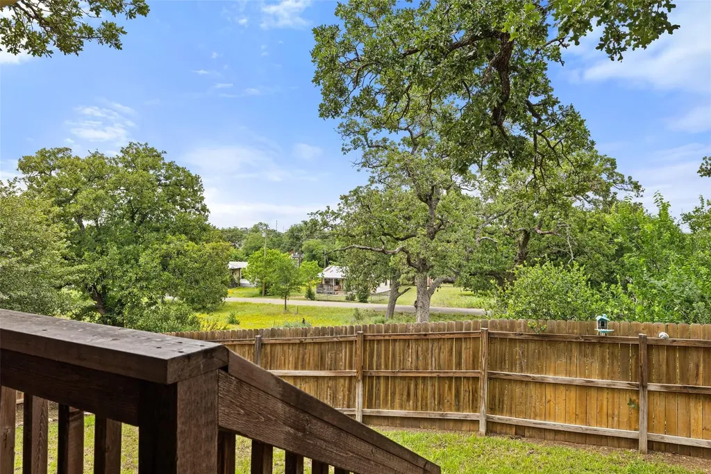 1625 Packsaddle Trail Kingsland TX 78639