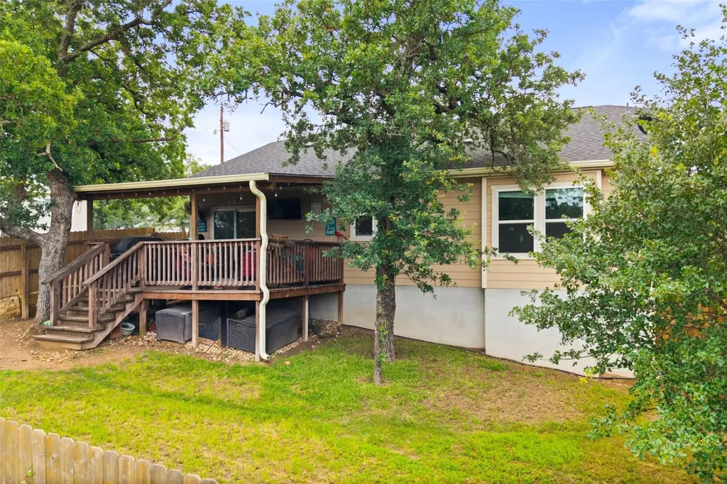 1625 Packsaddle Trail Kingsland TX 78639