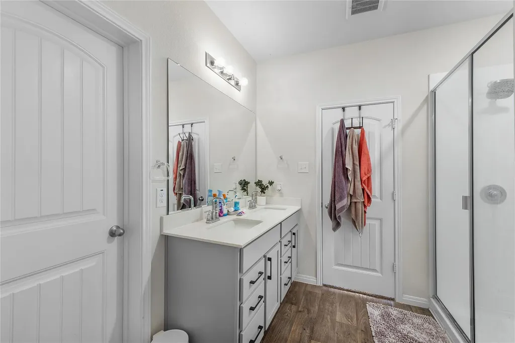 217 Evergreen Sumac Loop Kyle TX 78640
