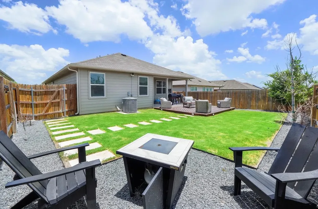 217 Evergreen Sumac Loop Kyle TX 78640