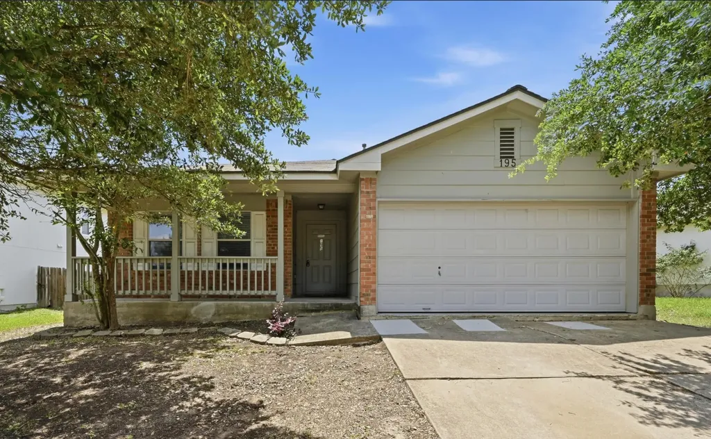 195 Musgrav Kyle TX 78640
