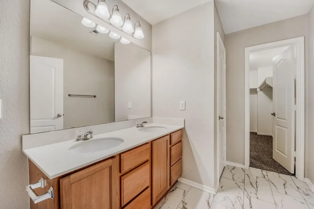 11209 Drumellan Street Austin TX 78754
