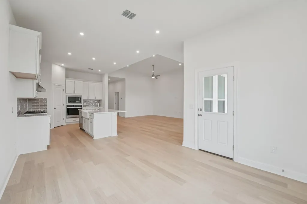 243 Tenny Lane Kyle TX 78640