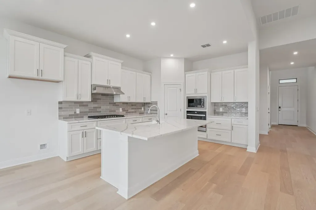 243 Tenny Lane Kyle TX 78640