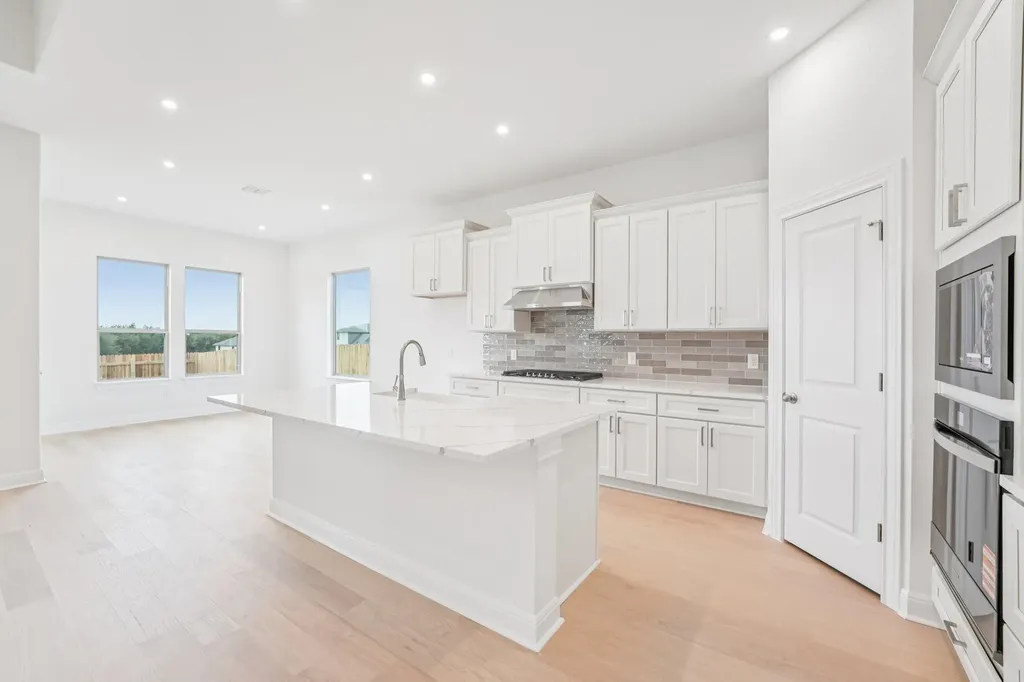 243 Tenny Lane Kyle TX 78640