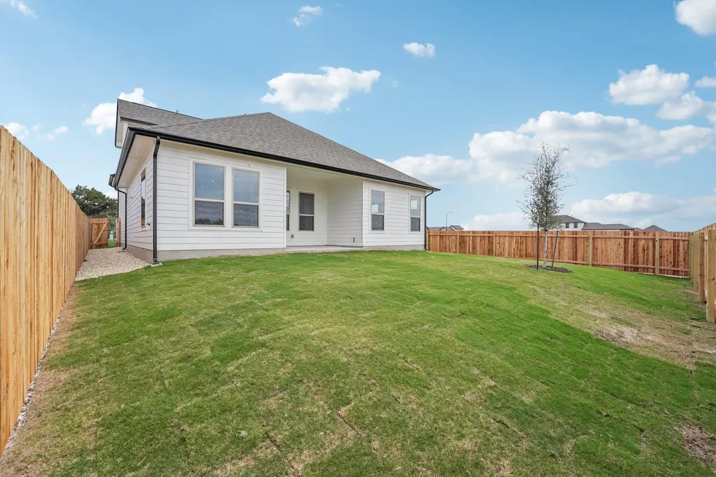243 Tenny Lane Kyle TX 78640