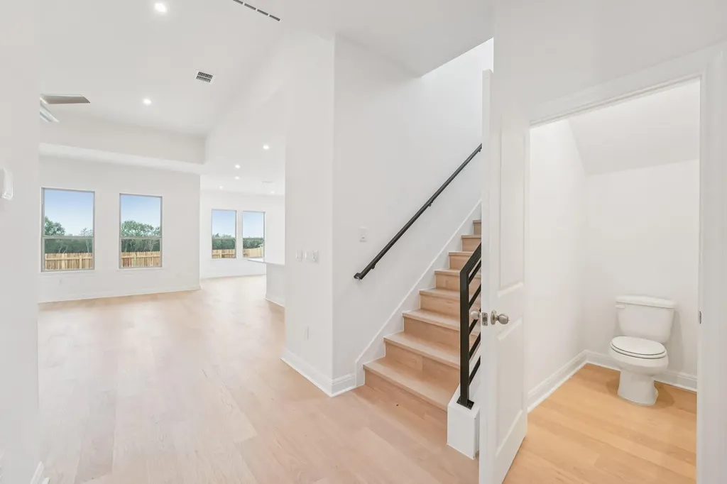 243 Tenny Lane Kyle TX 78640