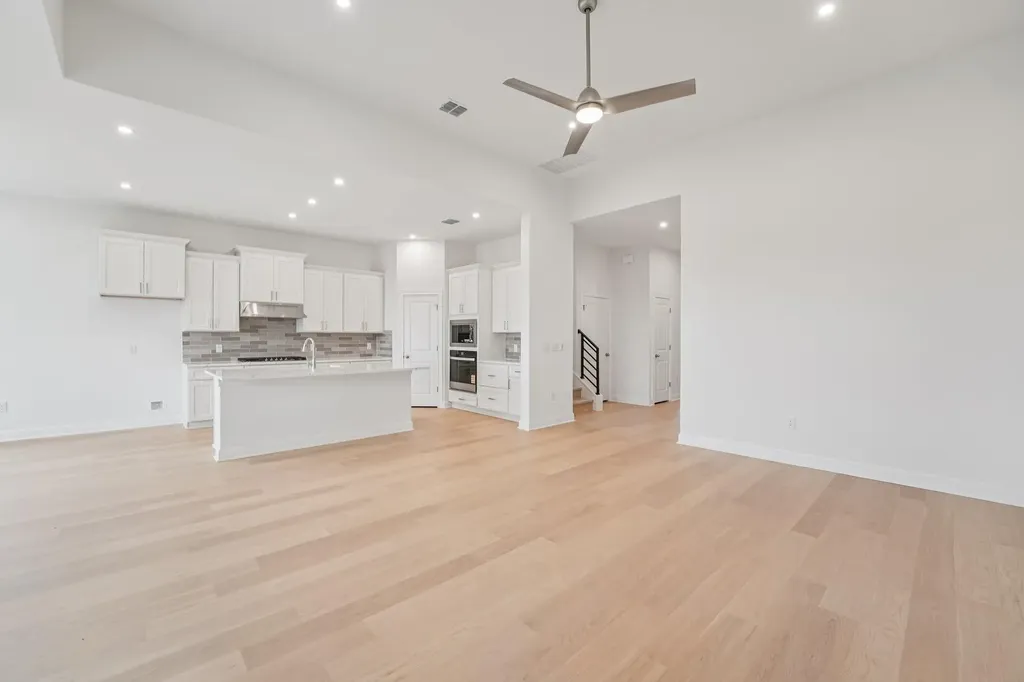 243 Tenny Lane Kyle TX 78640