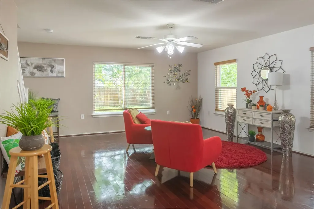 7504 Redrick Drive Austin TX 78747