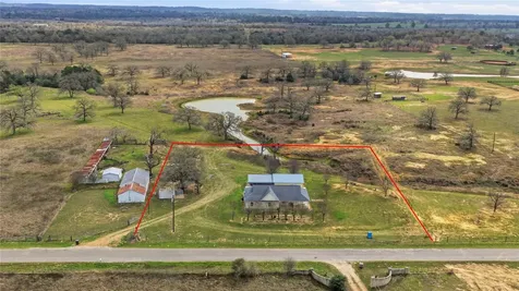 369 Young School House Road Smithville TX 78957