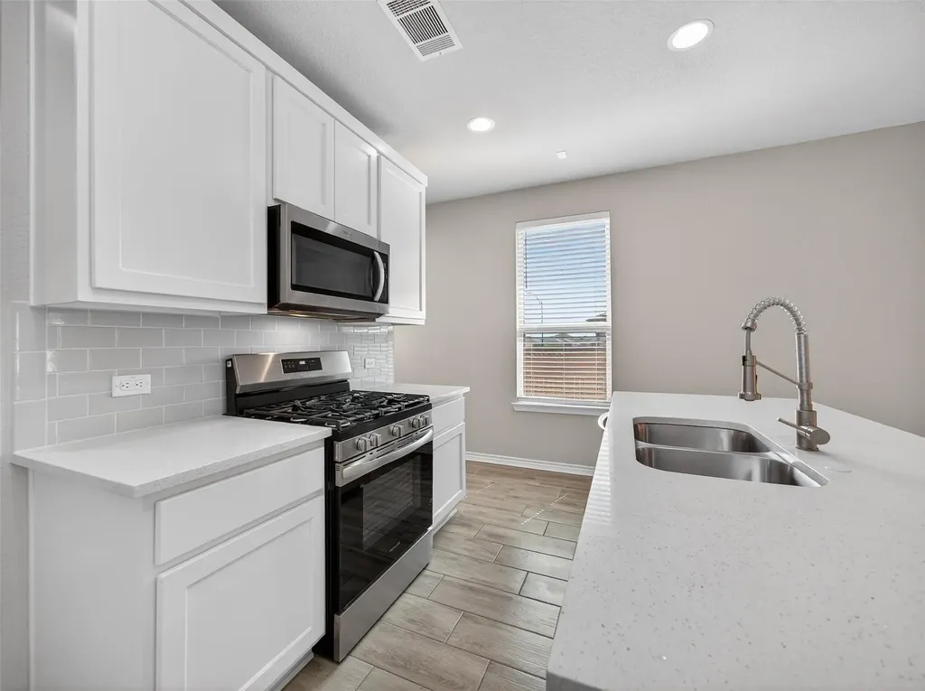 521 Rearing Mare Pass Georgetown TX 78626