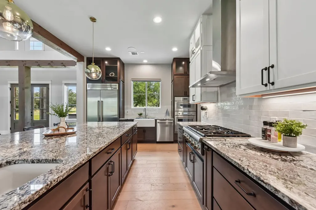 2203 Improver Road Spicewood TX 78669