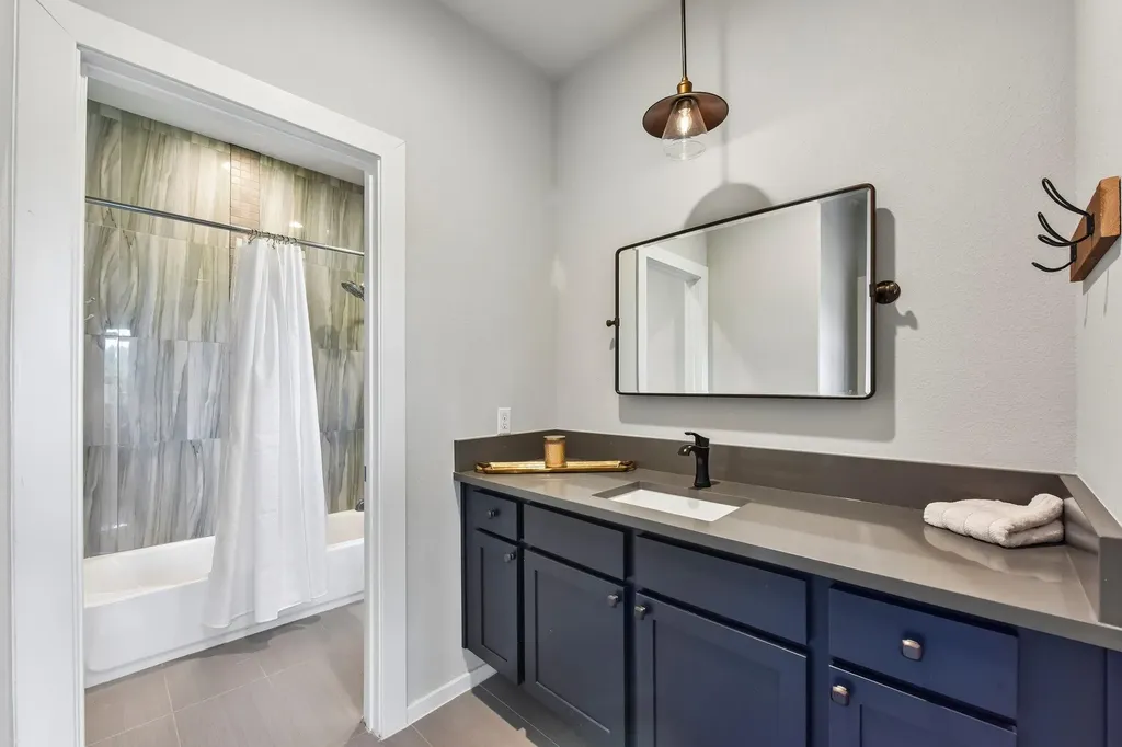 2203 Improver Road Spicewood TX 78669