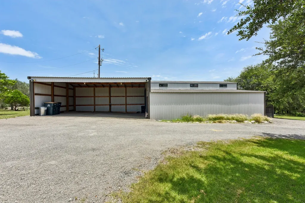 2203 Improver Road Spicewood TX 78669