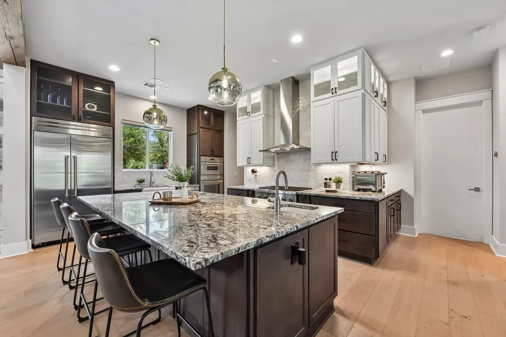 2203 Improver Road Spicewood TX 78669