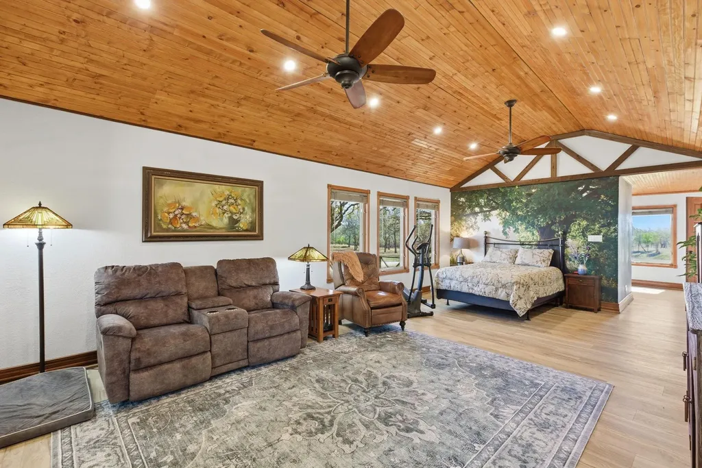 18335 Fm 86 Red Rock TX 78662