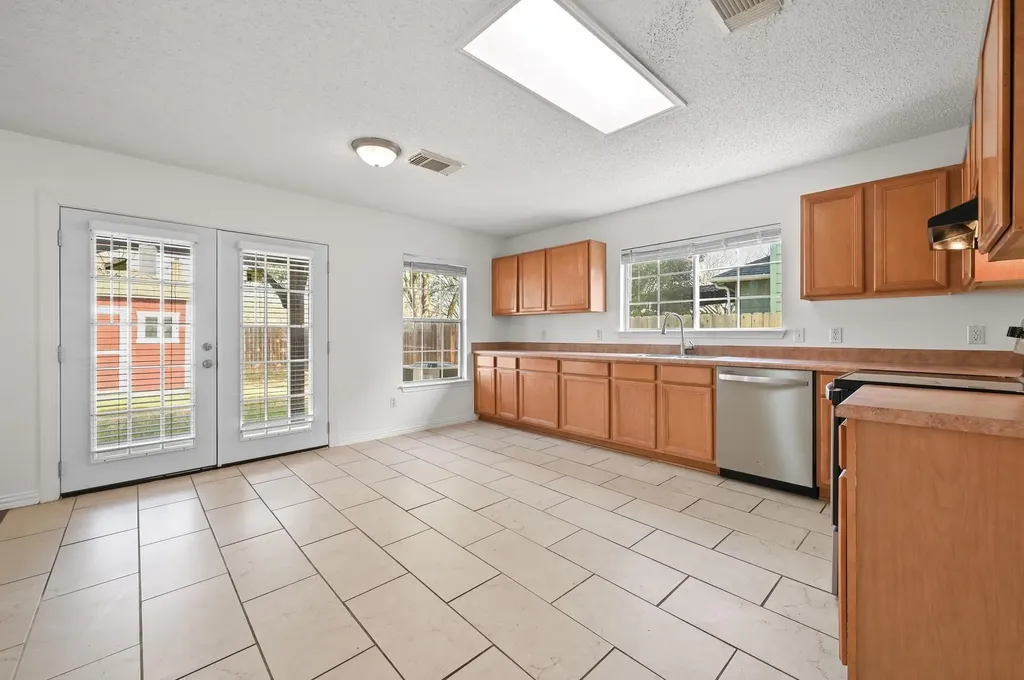 141 Wild Buffalo Drive Kyle TX 78640
