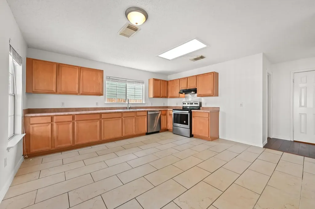 141 Wild Buffalo Drive Kyle TX 78640