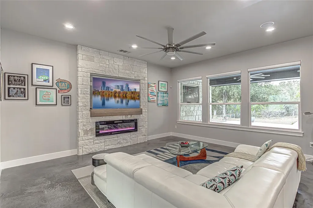 507 Boulder Creek Drive Marble Falls TX 78654