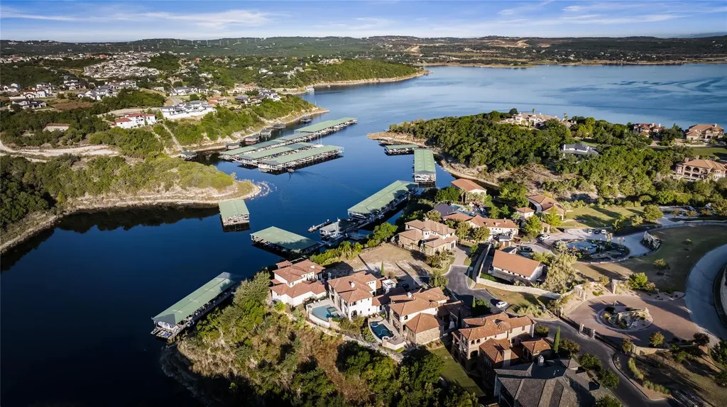 104 Marina View Way Austin TX 78734