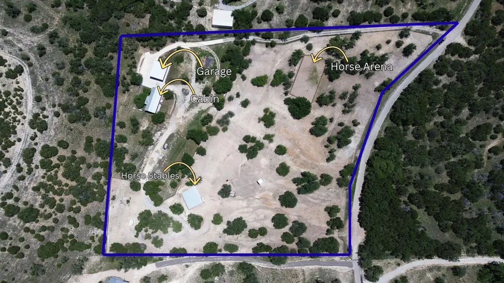 496 Middleton Road Spicewood TX 78669
