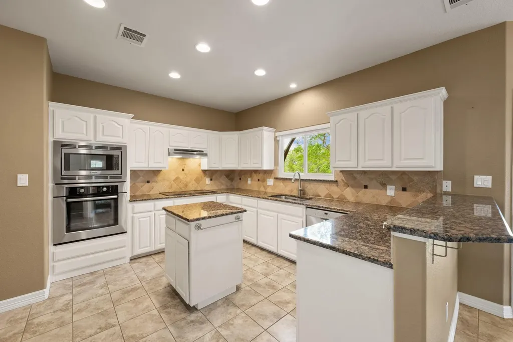 101 Pioneer Trail Dripping Springs TX 78620