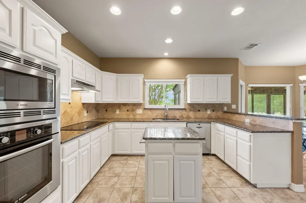 101 Pioneer Trail Dripping Springs TX 78620