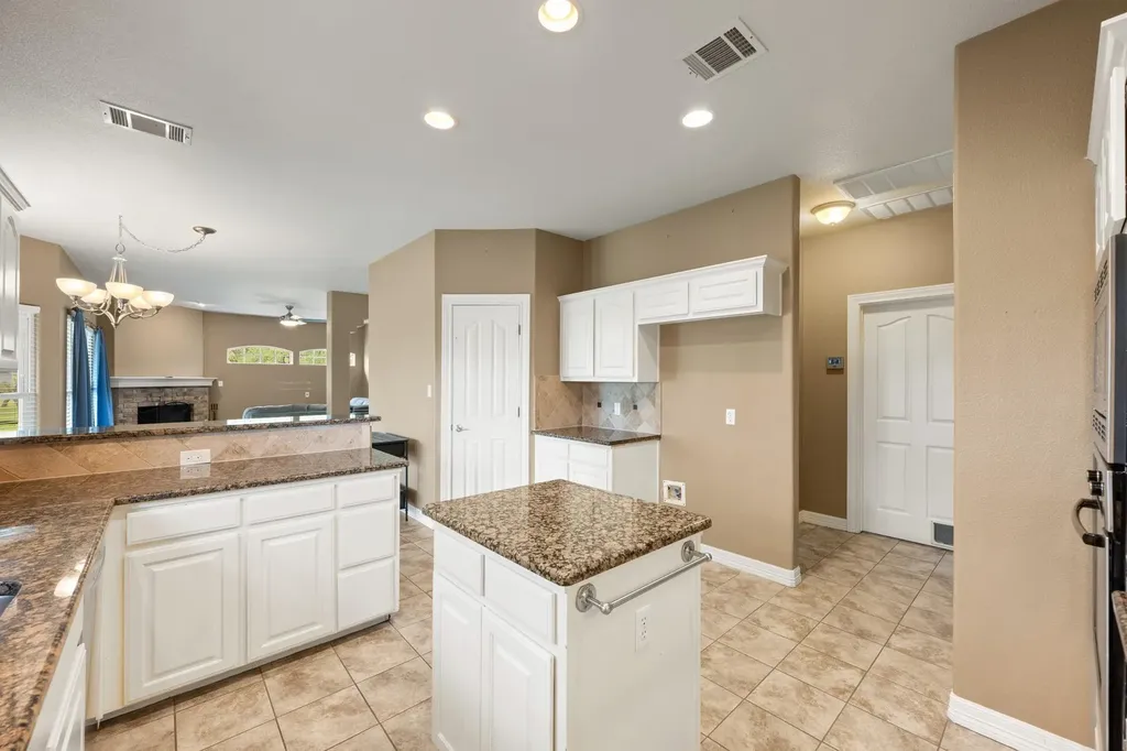 101 Pioneer Trail Dripping Springs TX 78620