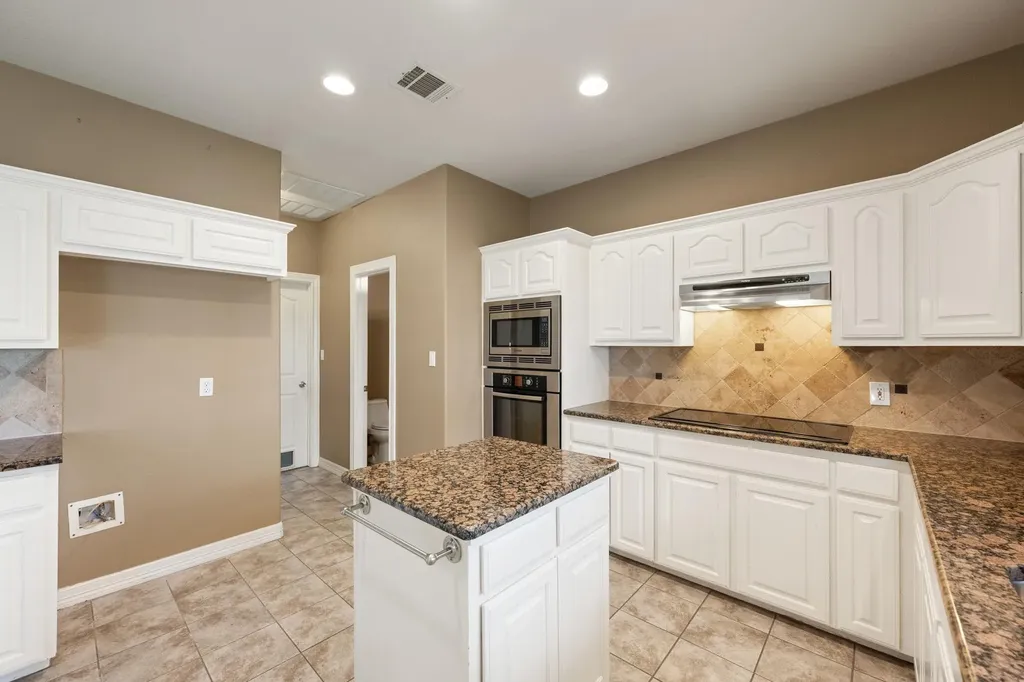 101 Pioneer Trail Dripping Springs TX 78620