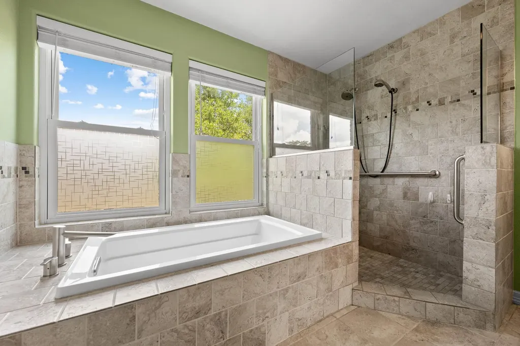 101 Pioneer Trail Dripping Springs TX 78620