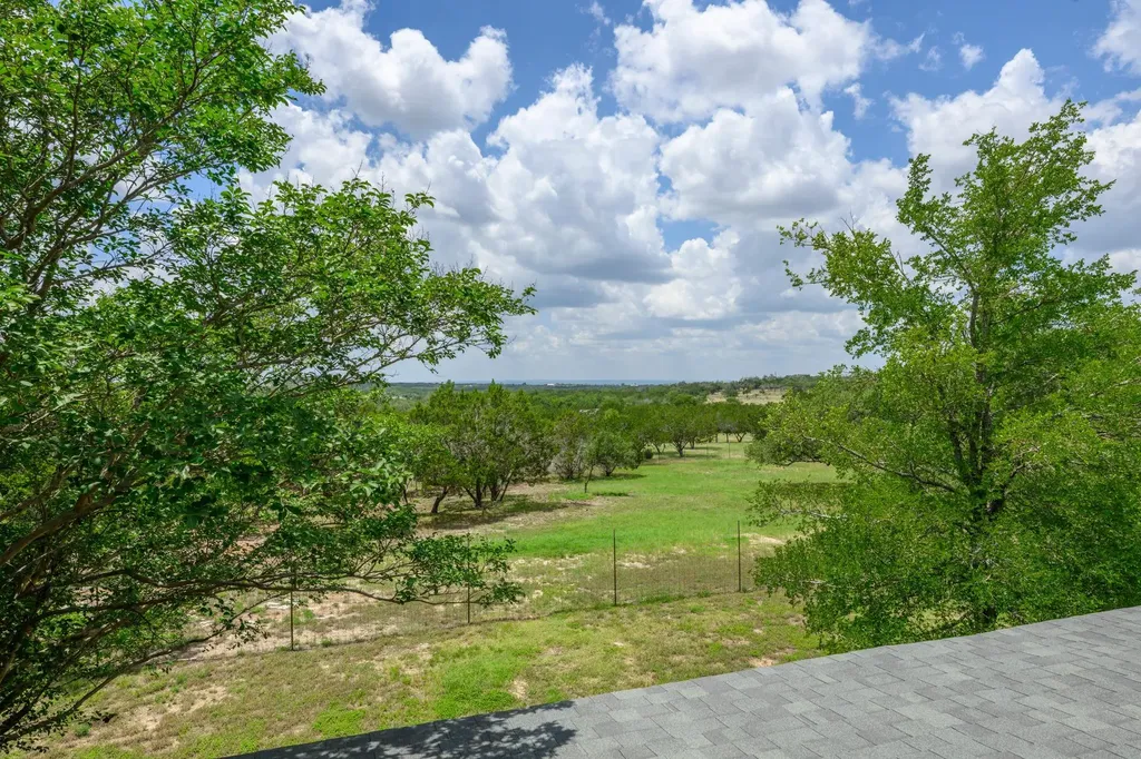 101 Pioneer Trail Dripping Springs TX 78620