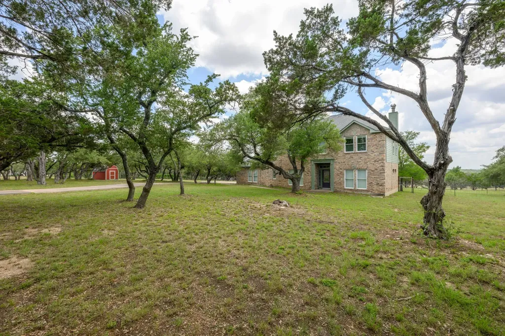 101 Pioneer Trail Dripping Springs TX 78620