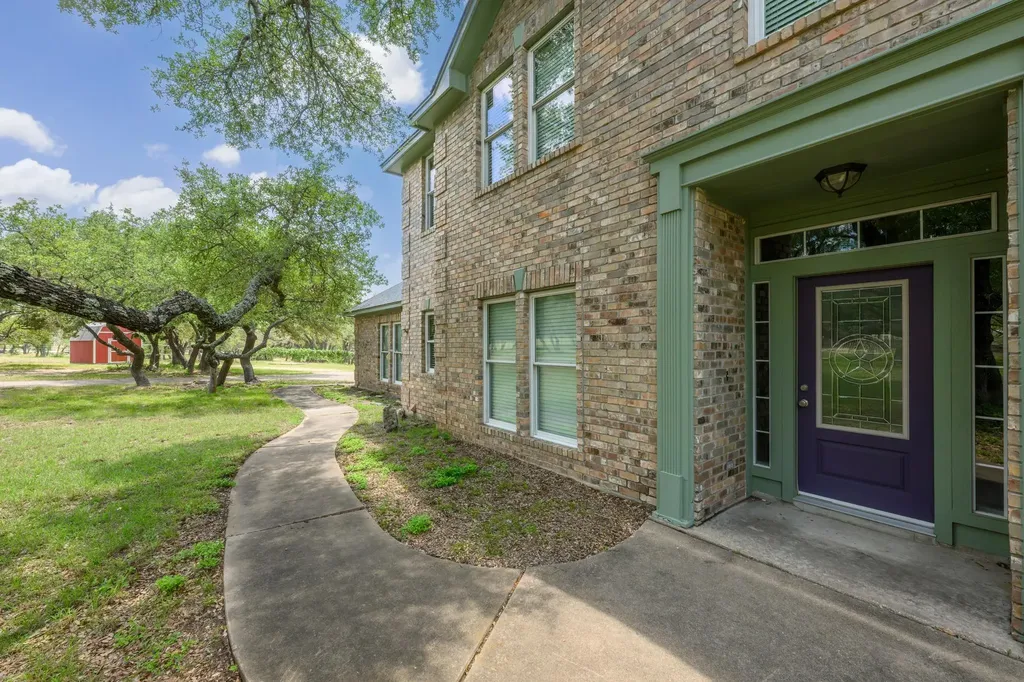 101 Pioneer Trail Dripping Springs TX 78620