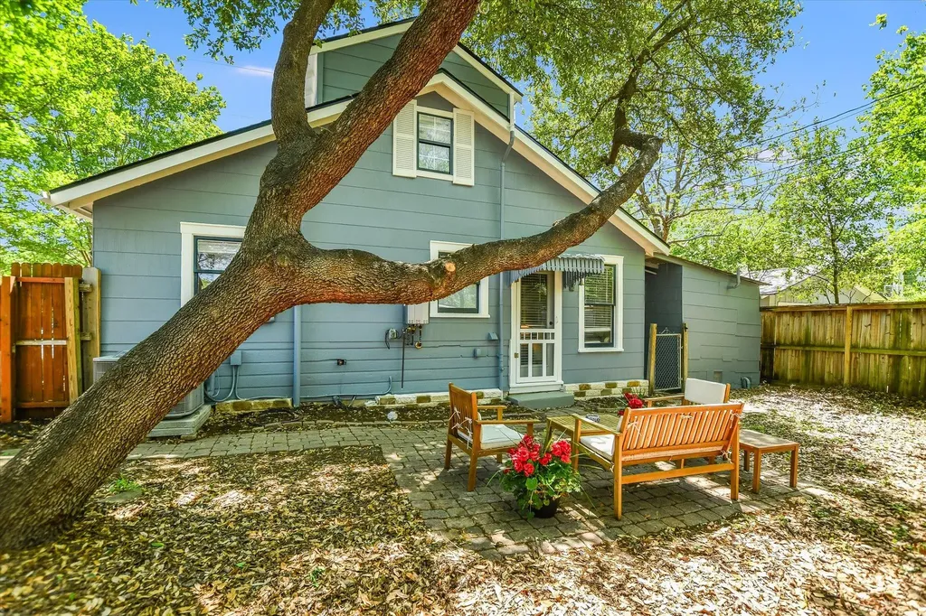 1105 W 43rd Street Austin TX 78756