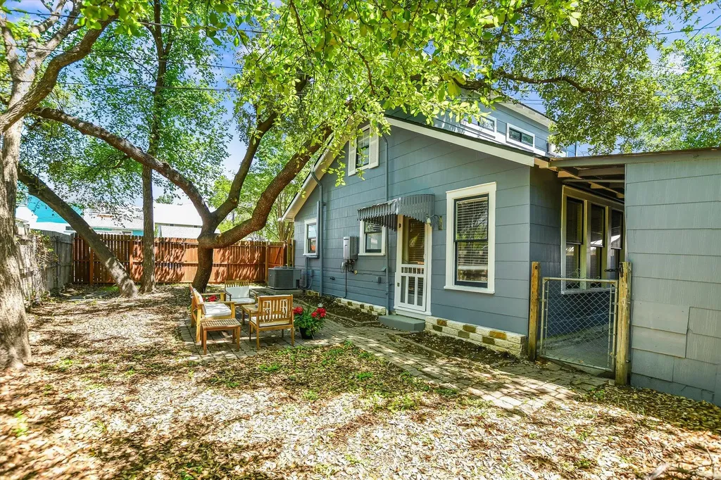 1105 W 43rd Street Austin TX 78756