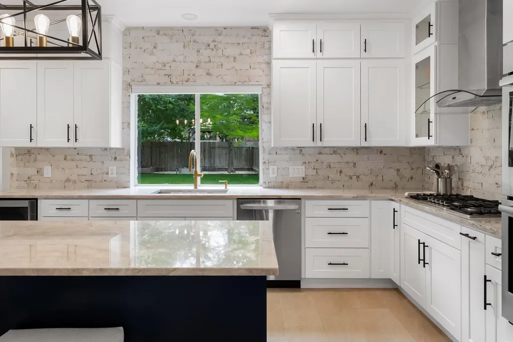 3401 Zebecca Creek Drive Austin TX 78732