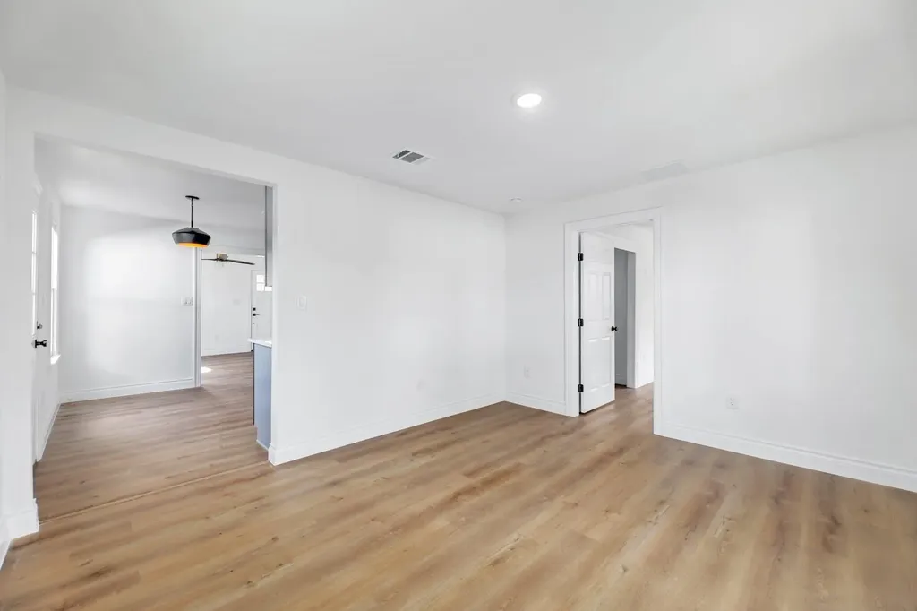 306 W Stassney Lane Austin TX 78745