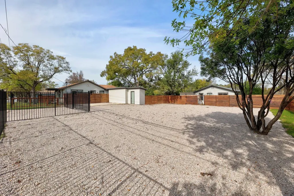306 W Stassney Lane Austin TX 78745