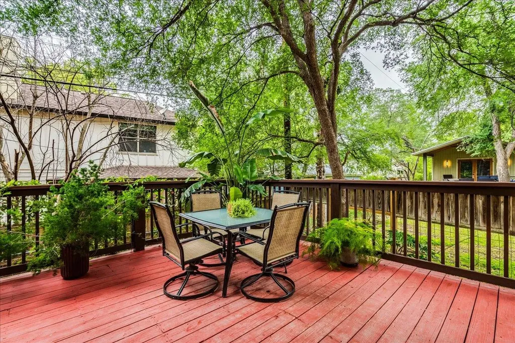3012 S 4th Street Austin TX 78704