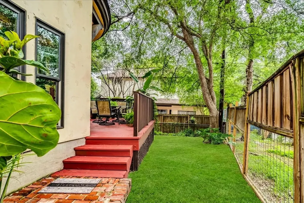 3012 S 4th Street Austin TX 78704