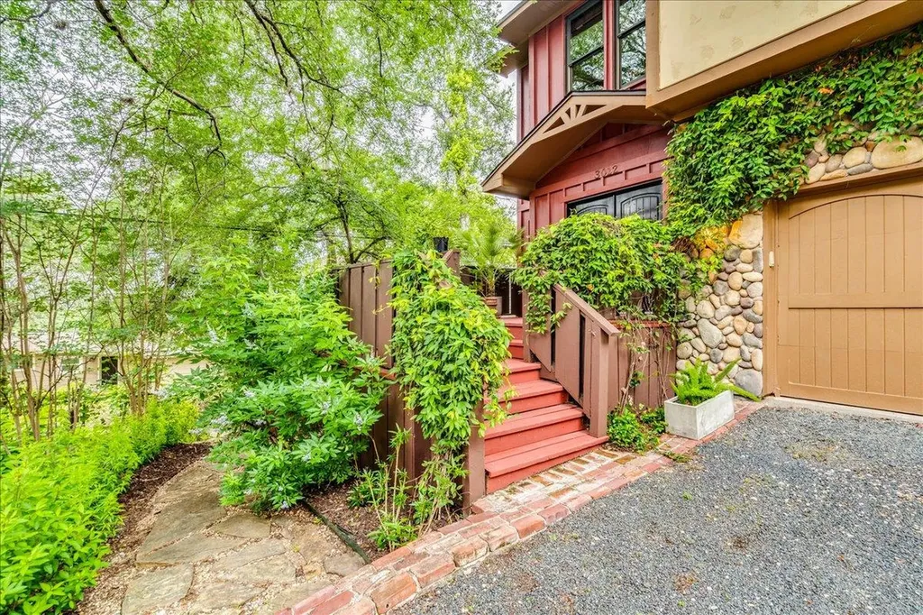 3012 S 4th Street Austin TX 78704