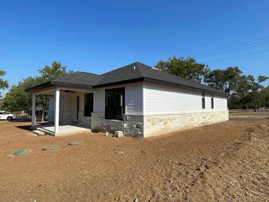 1502 Green Valley Lane Granite Shoals TX 78654