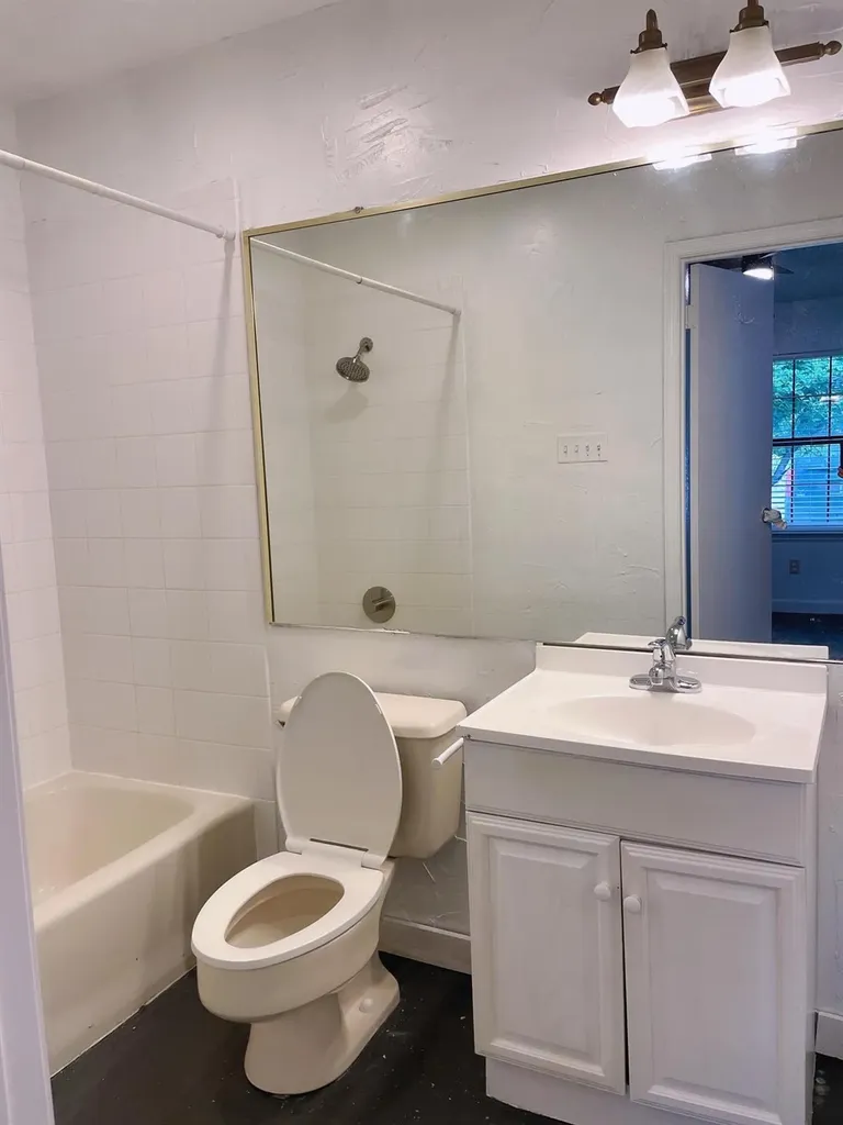 21107 Highland Lake Drive Lago Vista TX 78645