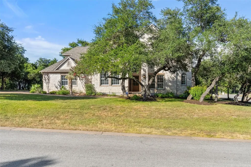 8215 Dark Ridge Cove Austin TX 78737