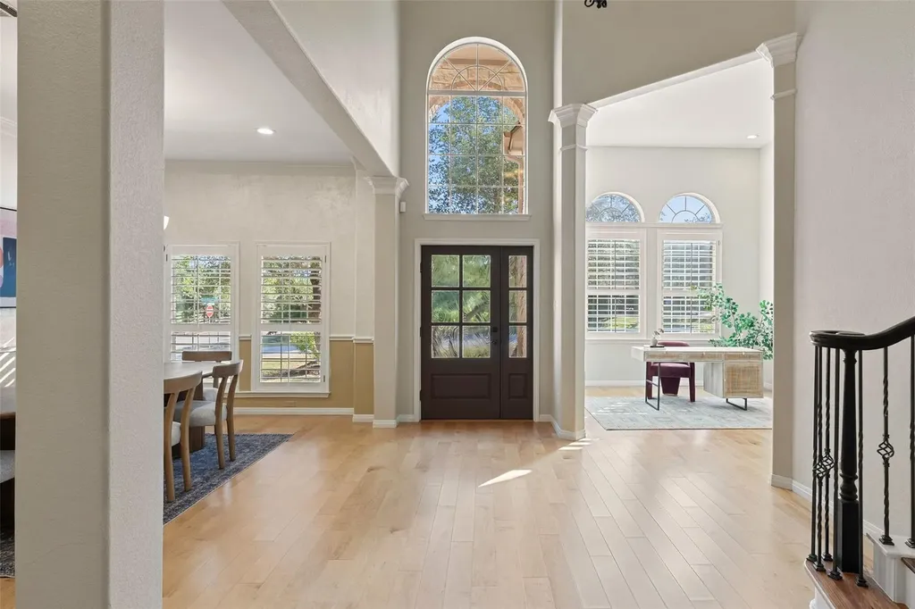 8215 Dark Ridge Cove Austin TX 78737