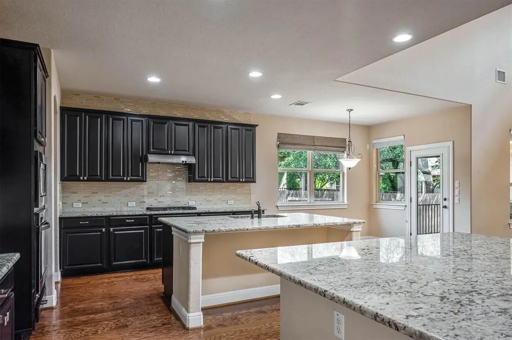 5809 Viejo Drive Austin TX 78738