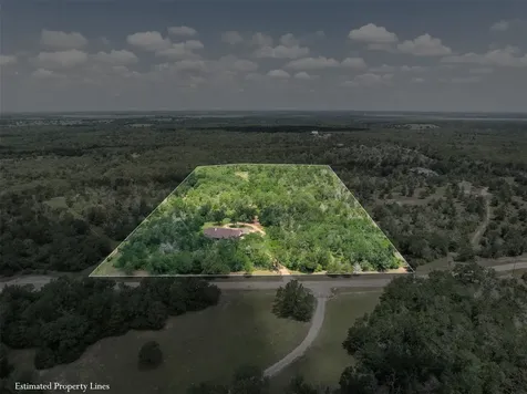 1306 22 Hills Road Gause TX 77857