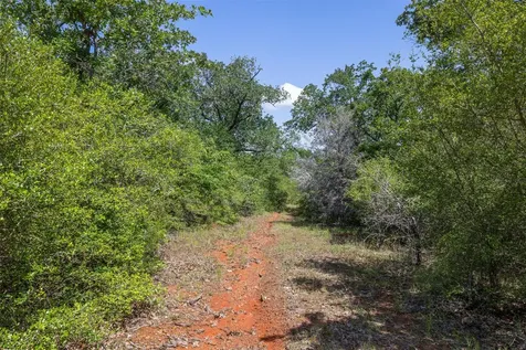 1306 22 Hills Road Gause TX 77857