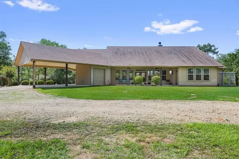 1306 22 Hills Road Gause TX 77857